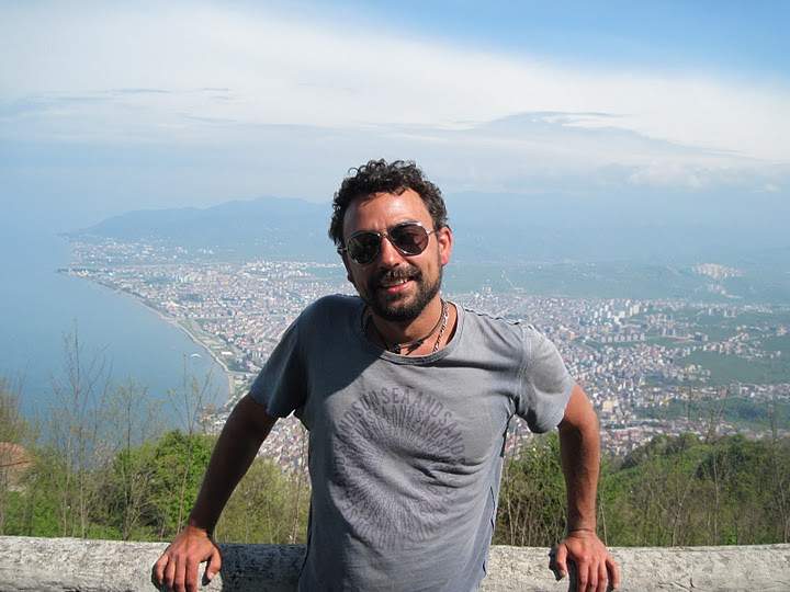 Simon Dávid Törökországban, a Fekete-tenger partján