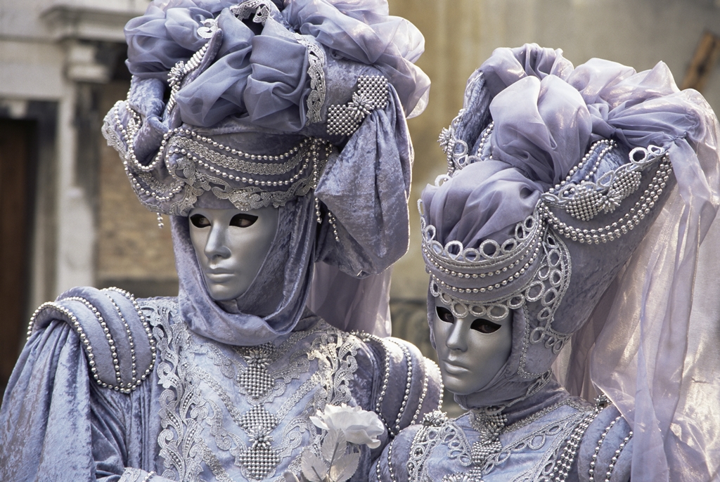 Venice, Italy --- Renaissance Lord and Lady Costumes at Carnival --- Image by © Roy Rainford/Robert Harding World Imagery/Corbis