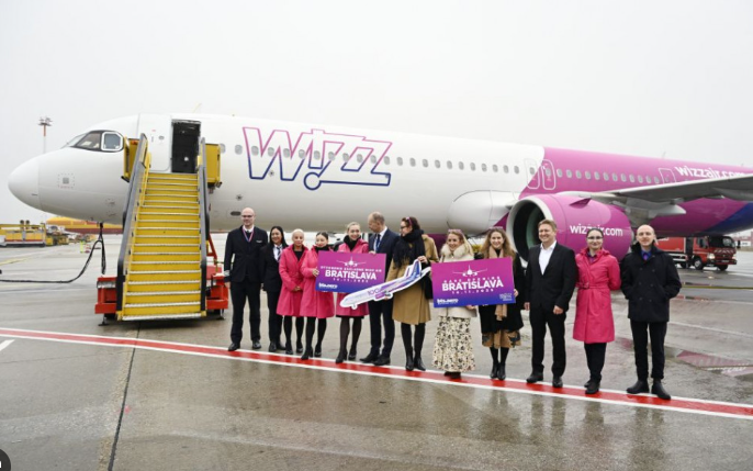 A Wizz Air megnyitotta új bázisát a pozsonyi repülőtéren – négy Airbus A321neo és 27 útvonal érkezik