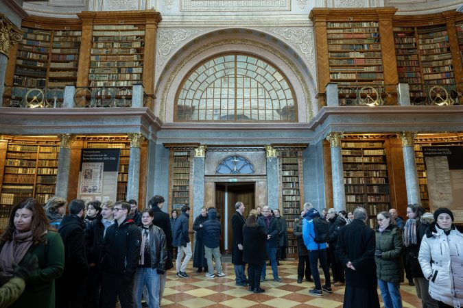 Újra látogatható a Pannonhalmi Főapátsági Könyvtár