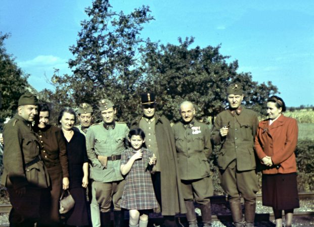 Kiállítás a legszínesebb doni napló színes fényképeiből